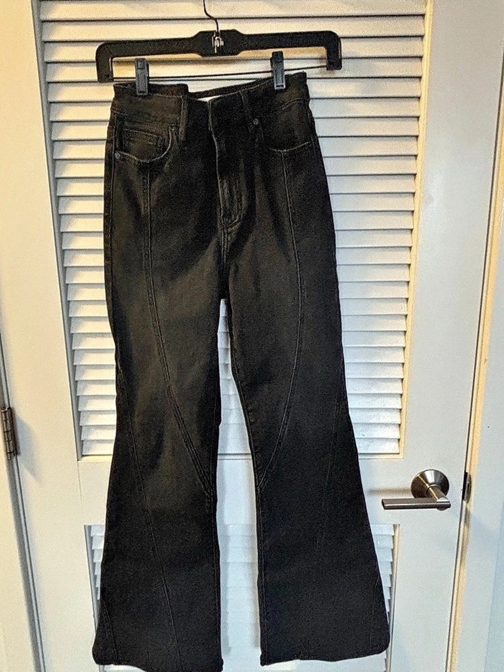 Altar'd State Hidden Flare Jeans in Black Size 2 Short